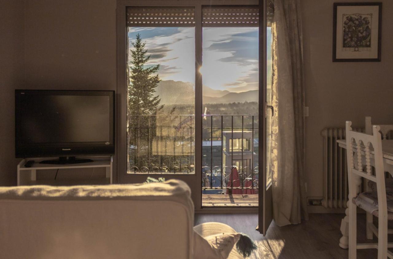 Apartamento Vistas Espectaculares En El Centro De Puigcerdà Exterior foto